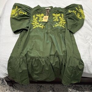 NWT green entro dress